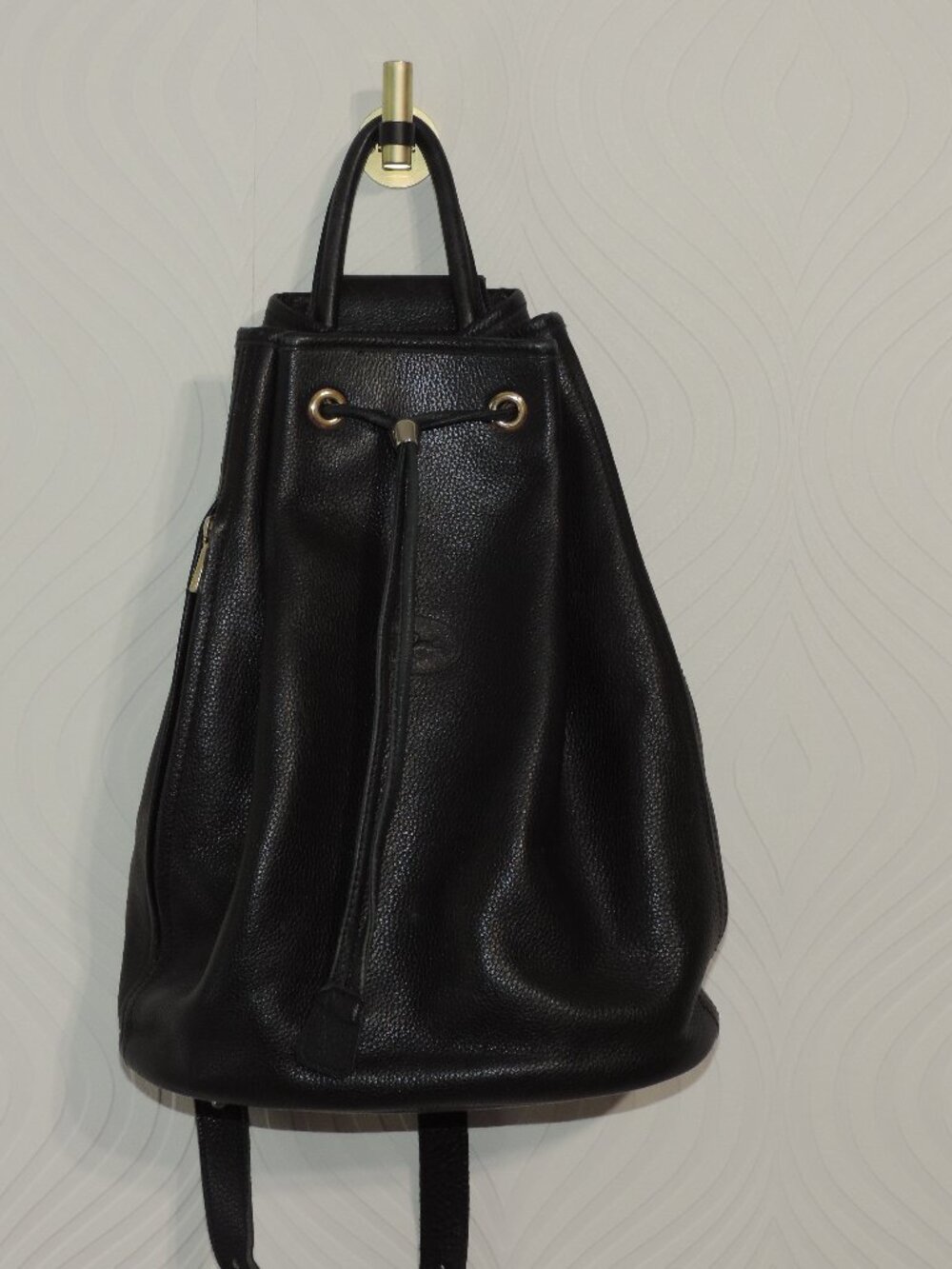 LONGCHAMP Black Pebbled Leather Le Foulonne Sling Backpack Crossbody Purse Bag